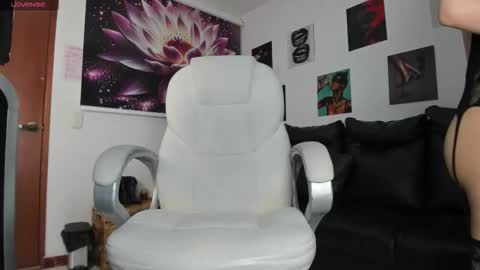  Lycoris  online show from October 16, 9:57 pm