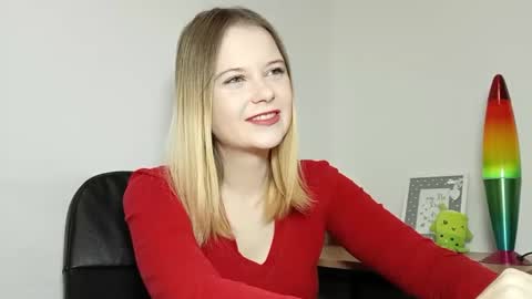 Snapshot of lydiasunny chatting on October 10, 7:19 pm Lydia online show from October 10, 7:19 pm