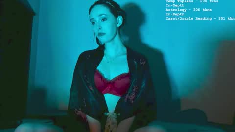 LylacDoll online show from February 4, 1:42 am