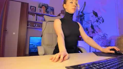 Lylith Skye NO NUDE model online show from March 23, 2:55 pm