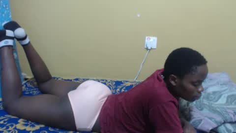 lyn_anna online show from March 10, 11:34 am