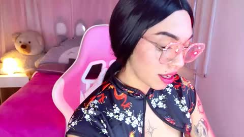 Snapshot of lyna_love chatting on October 15, 8:31 pm Lyna love online show from October 15, 8:31 pm