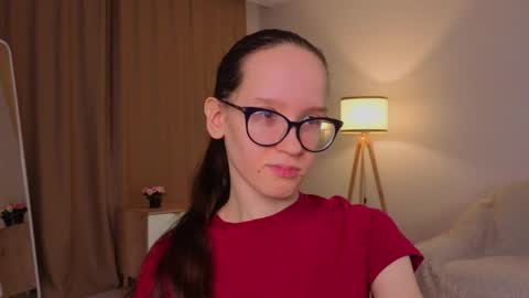 Sara online show from March 15, 4:32 pm