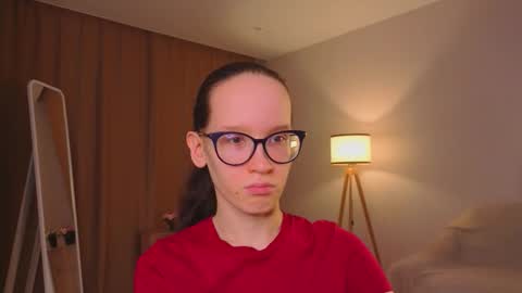 Sara online show from February 21, 4:10 pm