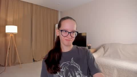 Sara online show from October 17, 4:11 pm