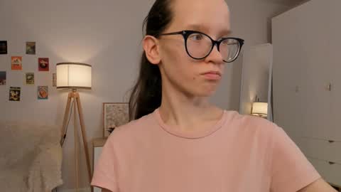 Sara online show from March 11, 1:26 am