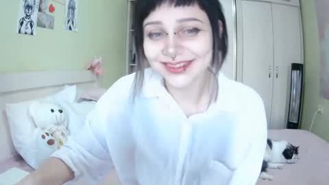 Snapshot of lynncottingham chatting on September 24, 10:33 am Kira online show from September 24, 10:33 am