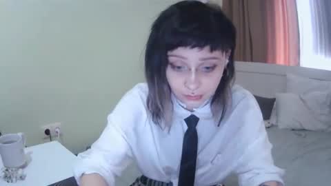 Snapshot of lynncottingham chatting on September 18, 10:19 am Kira online show from September 18, 10:19 am