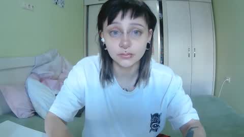 Snapshot of lynncottingham chatting on September 23, 10:31 am Kira online show from September 23, 10:31 am