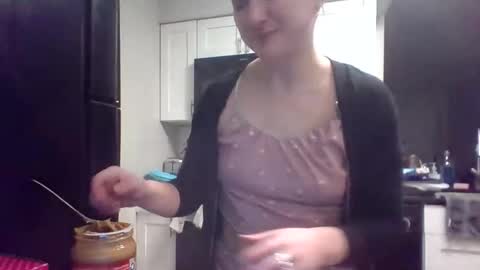 Lynn  online show from February 11, 11:19 pm