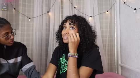 Snapshot of lynx_sun__ chatting on September 30, 7:46 pm Lynx and Sun online show from September 30, 7:46 pm