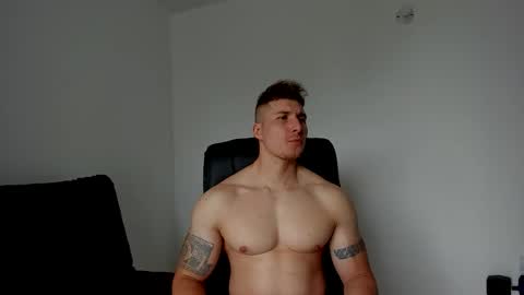 Lyonel online show from February 16, 5:00 pm