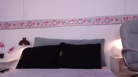 LYRA online show from December 8, 7:54 pm