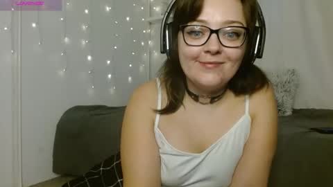 Lyra Rose online show from December 4, 5:34 pm