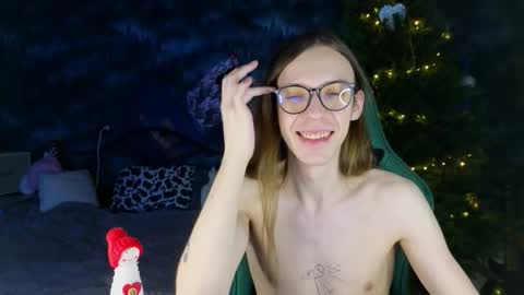 m1shq online show from December 22, 11:33 pm