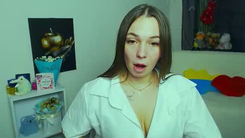 Vikki online show from March 20, 12:43 pm