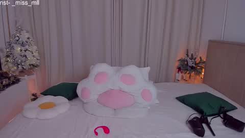 Mary online show from December 19, 10:05 pm