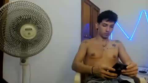 itgram pezlo josue online show from November 9, 9:28 pm