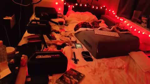 mac1119 online show from February 2, 5:48 am