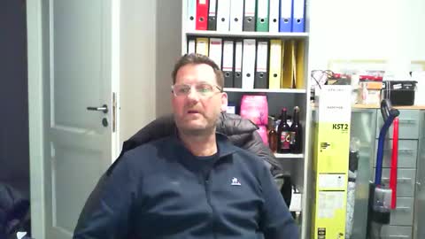 macfly67 online show from March 25, 10:38 pm