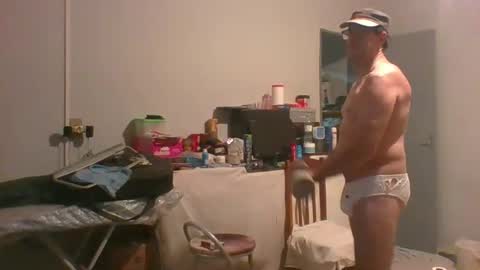 MACHOLIVRE online show from February 1, 5:59 am