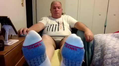 mackdocc001 online show from November 28, 6:26 pm