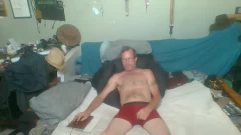 mackdog1369 online show from September 12, 10:01 pm