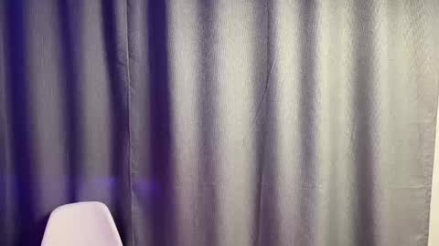 mad aurora online show from December 5, 6:38 pm