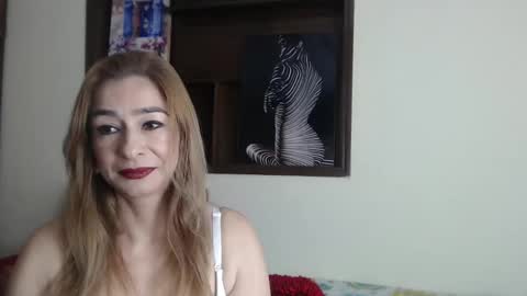 Snapshot of madam_dali chatting on March 5, 12:44 pm Dalila online show from March 5, 12:44 pm