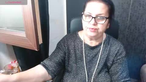 Snapshot of madam_sanjanne chatting on September 16, 8:01 pm Madam Sanjanne online show from September 16, 8:01 pm