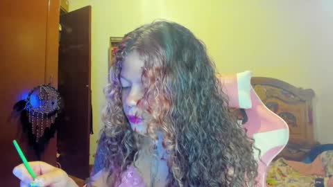 di online show from February 12, 11:30 pm