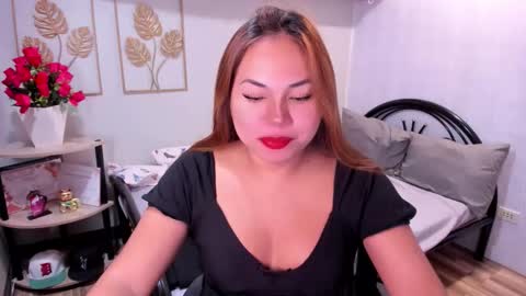 Snapshot of madame_ivy chatting on September 17, 9:24 am Ivy online show from September 17, 9:24 am