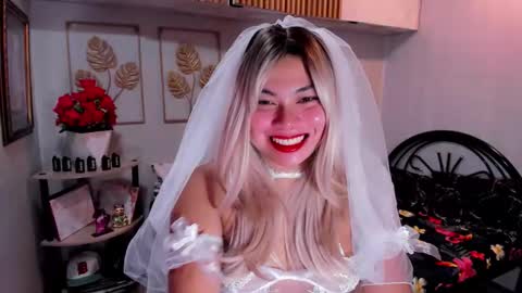 Snapshot of madame_ivy chatting on October 29, 10:06 am Ivy online show from October 29, 10:06 am