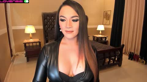 Alison Kloss online show from November 9, 11:40 pm