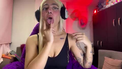 Maddie online show from March 17, 11:54 pm