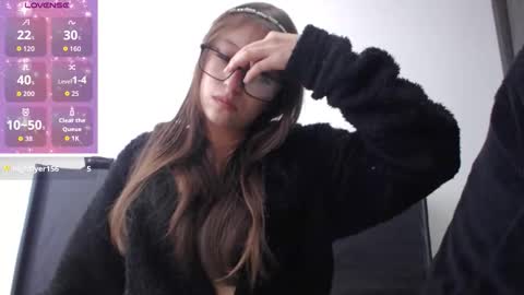 Maddy UwU online show from December 1, 6:50 pm