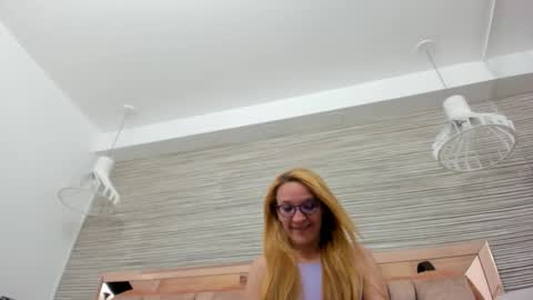 Snapshot of maddy_cartter chatting on September 16, 11:23 am maddy cartter online show from September 16, 11:23 am