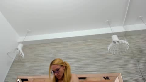 Snapshot of maddy_cartter chatting on September 18, 11:36 am maddy cartter online show from September 18, 11:36 am