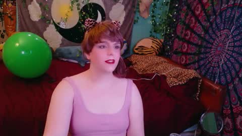 Maddy Cat online show from October 20, 2:55 pm