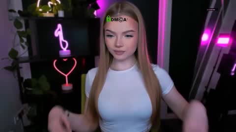 maddy moah online show from April 8, 11:35 am