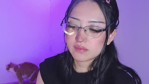 Snapshot of maddyghost chatting on November 1, 12:11 am   Please followme and rate me your thumbs up online show from November 1, 12:11 am