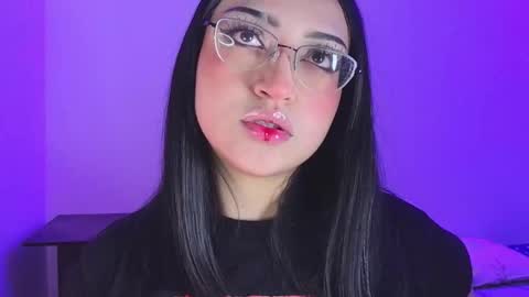 Snapshot of maddyghost chatting on October 8, 11:21 pm   Please followme and rate me your thumbs up online show from October 8, 11:21 pm