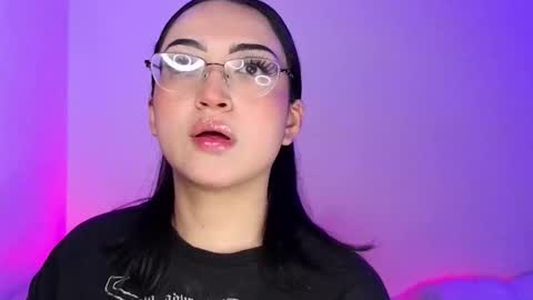 Snapshot of maddyghost chatting on September 16, 10:46 pm   Please followme and rate me your thumbs up online show from September 16, 10:46 pm