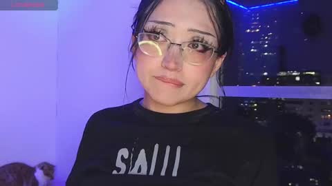 Snapshot of maddyghost chatting on October 31, 12:00 am   Please followme and rate me your thumbs up online show from October 31, 12:00 am