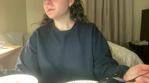 maddyhasyummypussy online show from December 15, 1:45 am