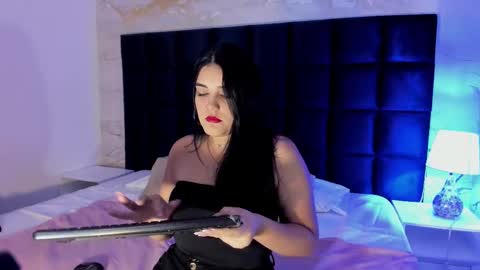 Snapshot of maddysexx_ chatting on September 23, 11:37 am Maddy online show from September 23, 11:37 am