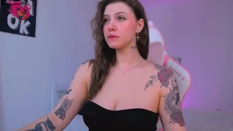 Snapshot of made_by_heaven chatting on March 11, 9:24 am Rada online show from March 11, 9:24 am