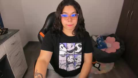 madelaine_taylor online show from October 12, 11:50 pm