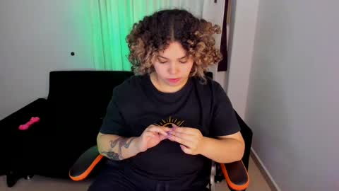 madelaine_taylor online show from December 30, 2:20 am