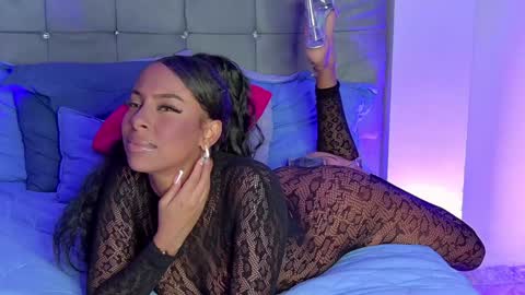 Snapshot of madeleinxxx_ chatting on December 29, 9:06 am madeleinxxx_ online show from December 29, 9:06 am